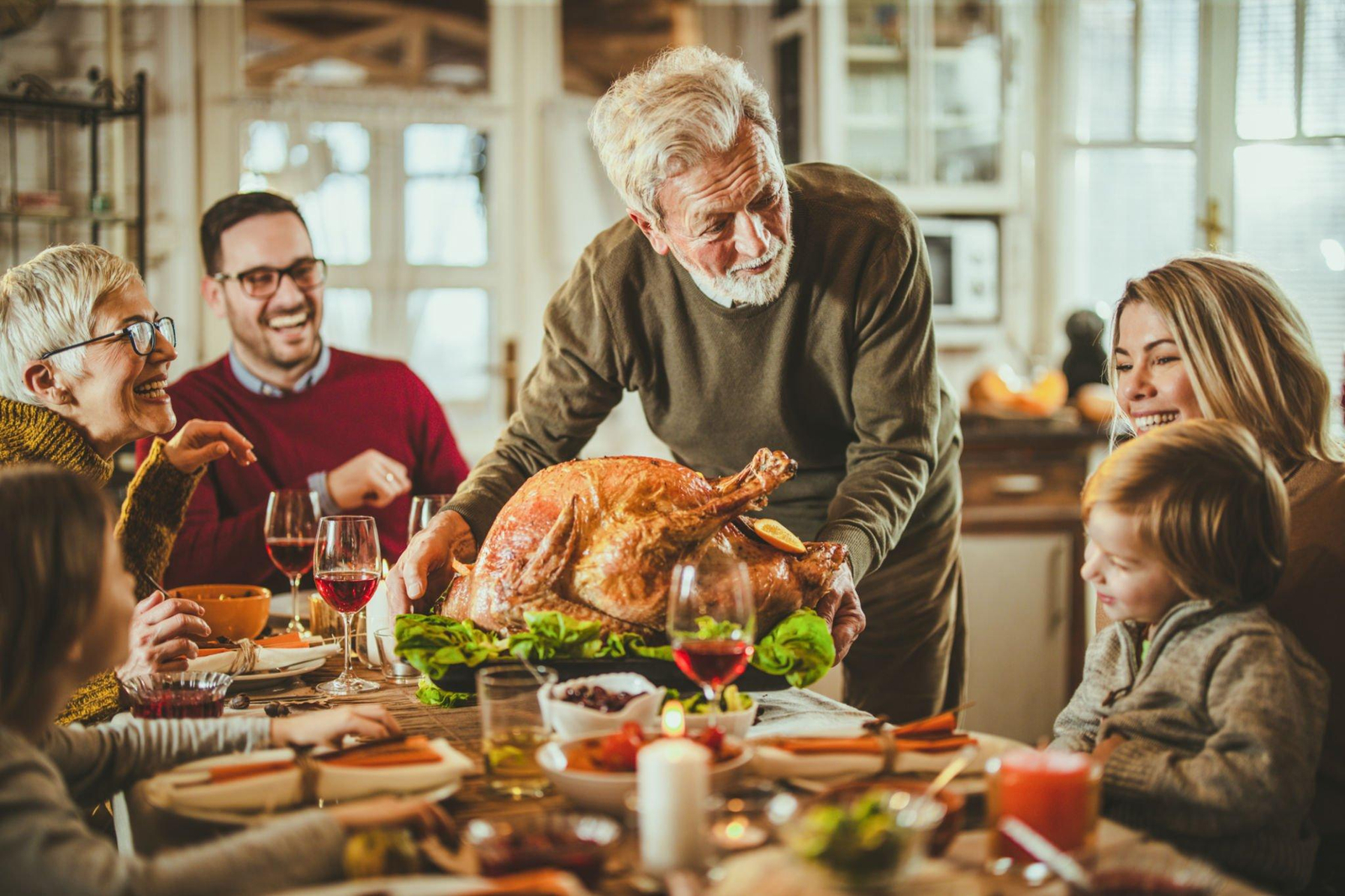 25 Wicked Sarcastic Ways to Say Happy Thanksgiving and Troll Your Guests